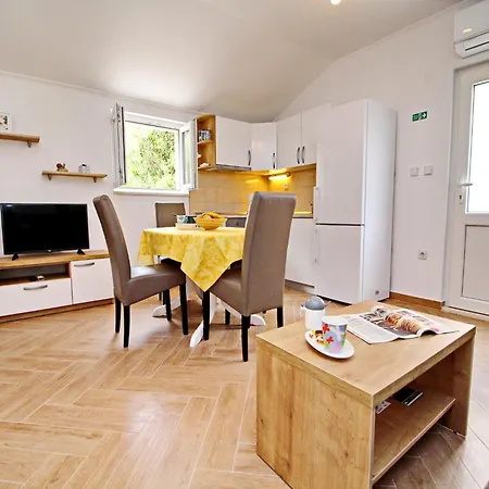 Apartmán Standard One Bedroom With Partial Sea View Novi *