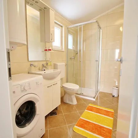 Standard One Bedroom With Partial Sea View Novi *