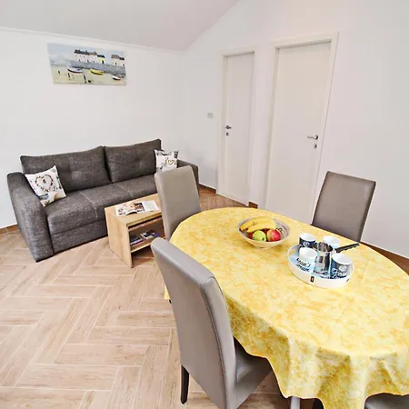 Standard One Bedroom With Partial Sea View Novi *